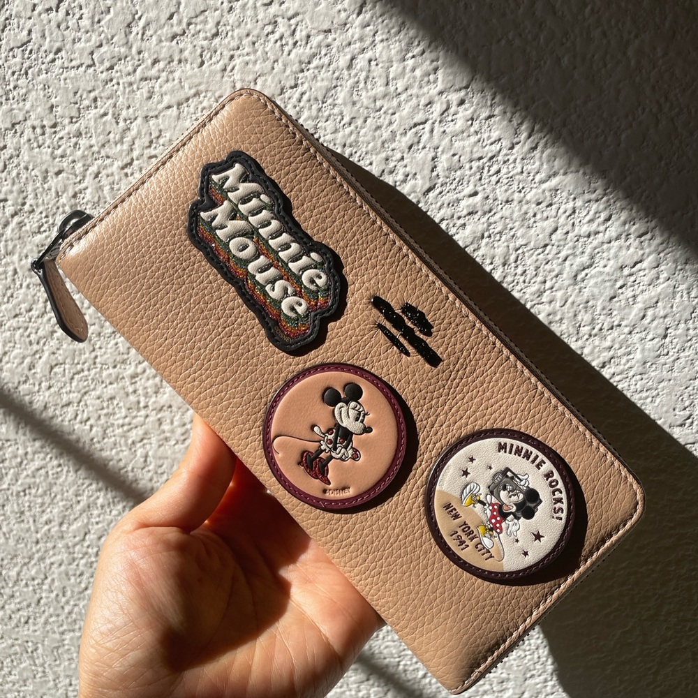 NWT Coach Tan Wallet with Minnie Mouse Patch